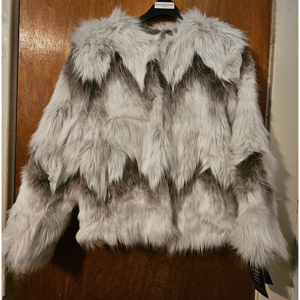NWT Pamela McCoy XS Faux Arctic Shadow Replica Fox Fur Chevron Coat Apres Ski